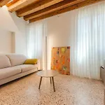 San Tommaso Rialto Terrace Appartement