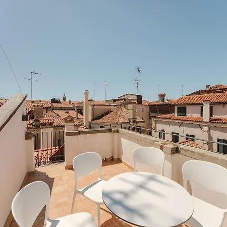 شقة San Tommaso Rialto Terrace البندقية