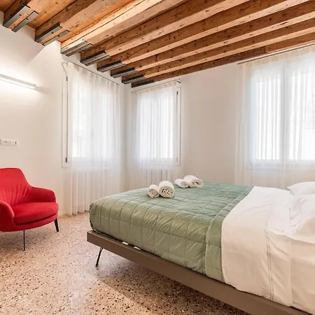 شقة San Tommaso Rialto Terrace