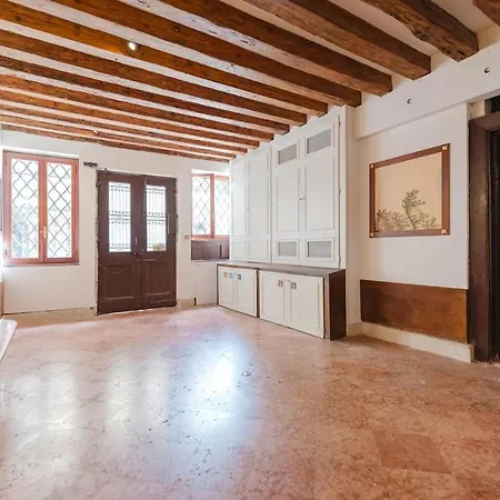 San Tommaso Rialto Terrace شقة البندقية