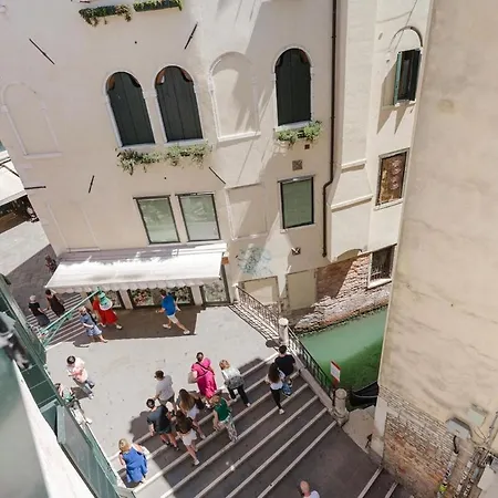 San Tommaso Rialto Terrace شقة *