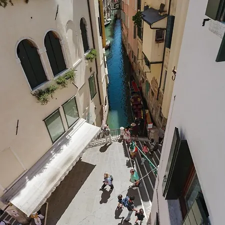 San Tommaso Rialto Terrace